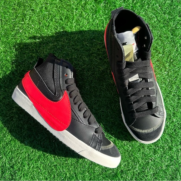Nike Blazer Mid 77 Jumbo Black / Bright Crimson / Sail - Picture 5 of 8
